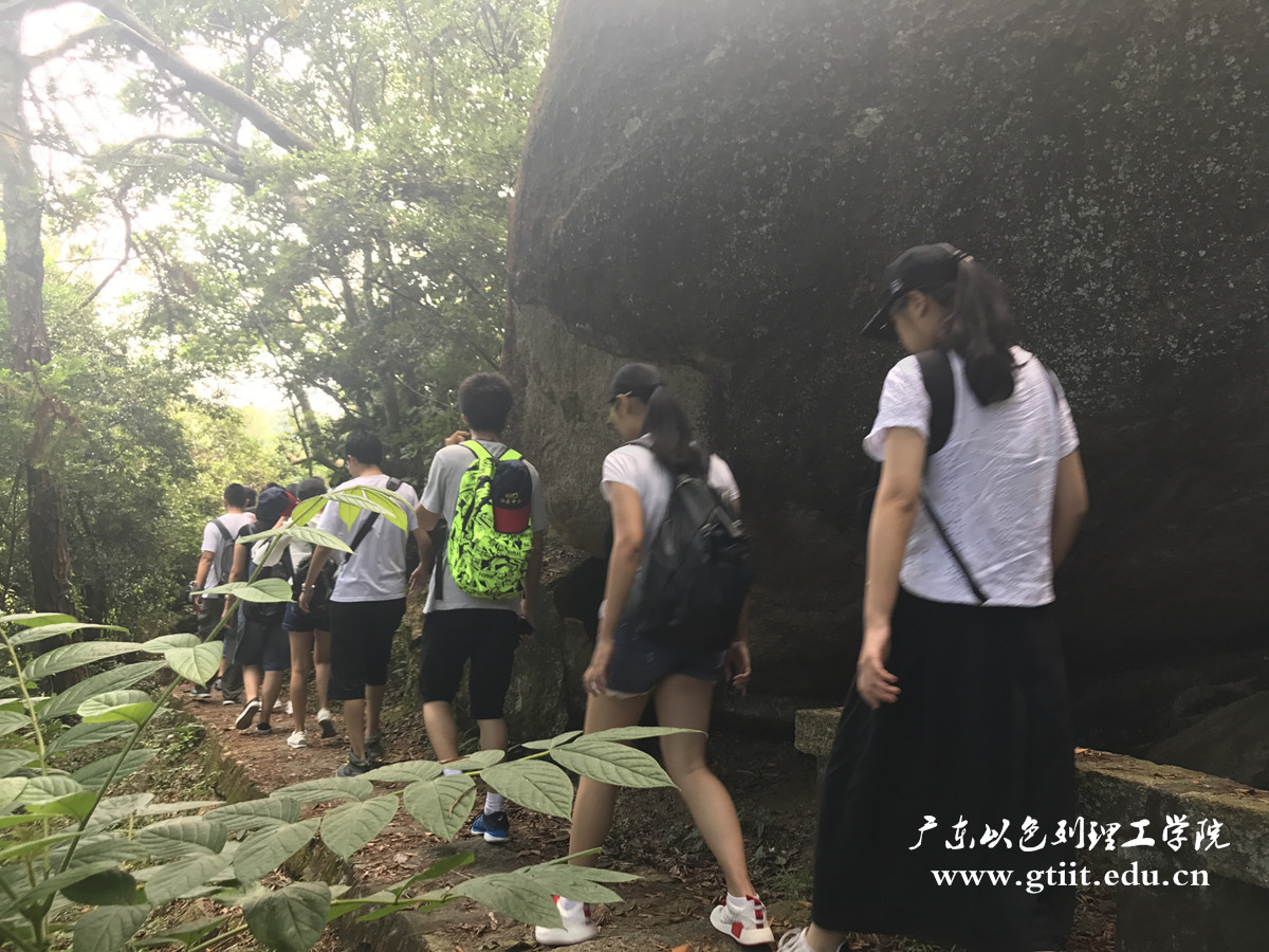 微信图片_20171001100808_副本.jpg
