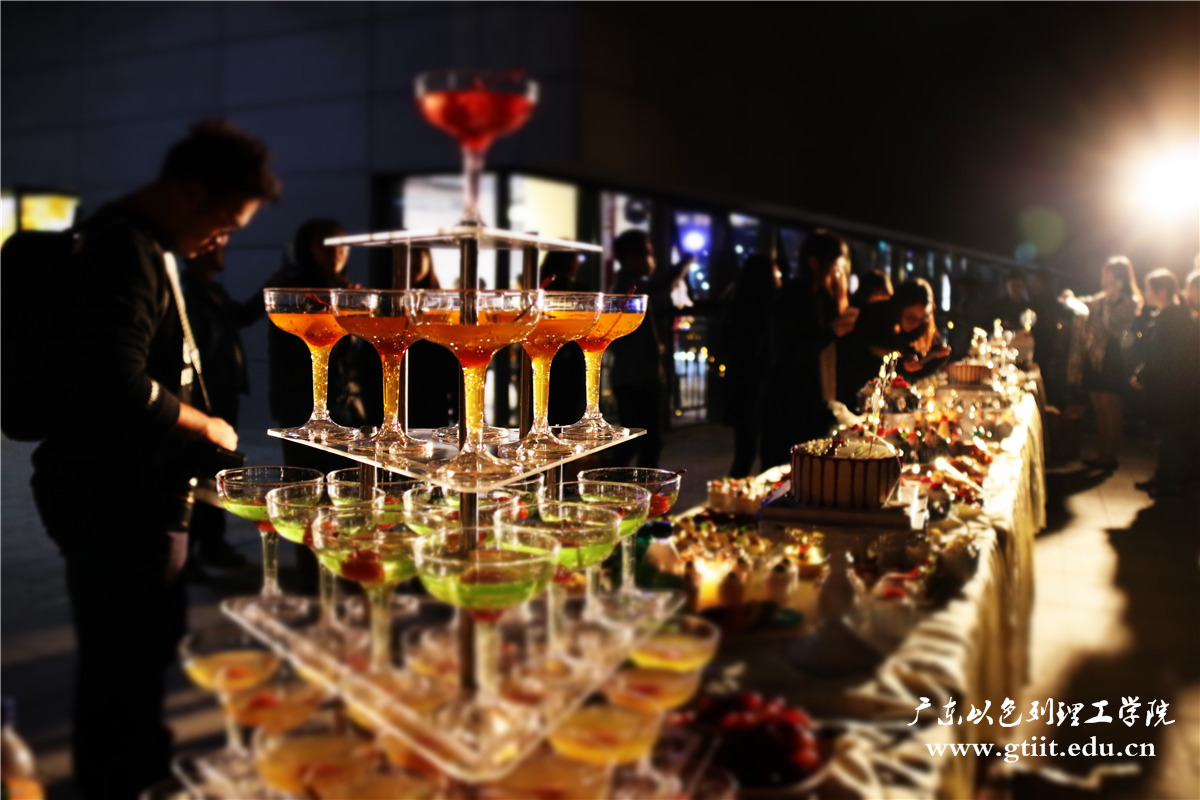 IMG_1784.jpg IMG_1784.jpg