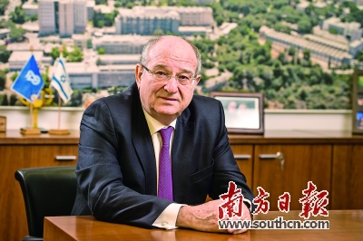 res01_attpic_brief.jpg res01_attpic_brief.jpg