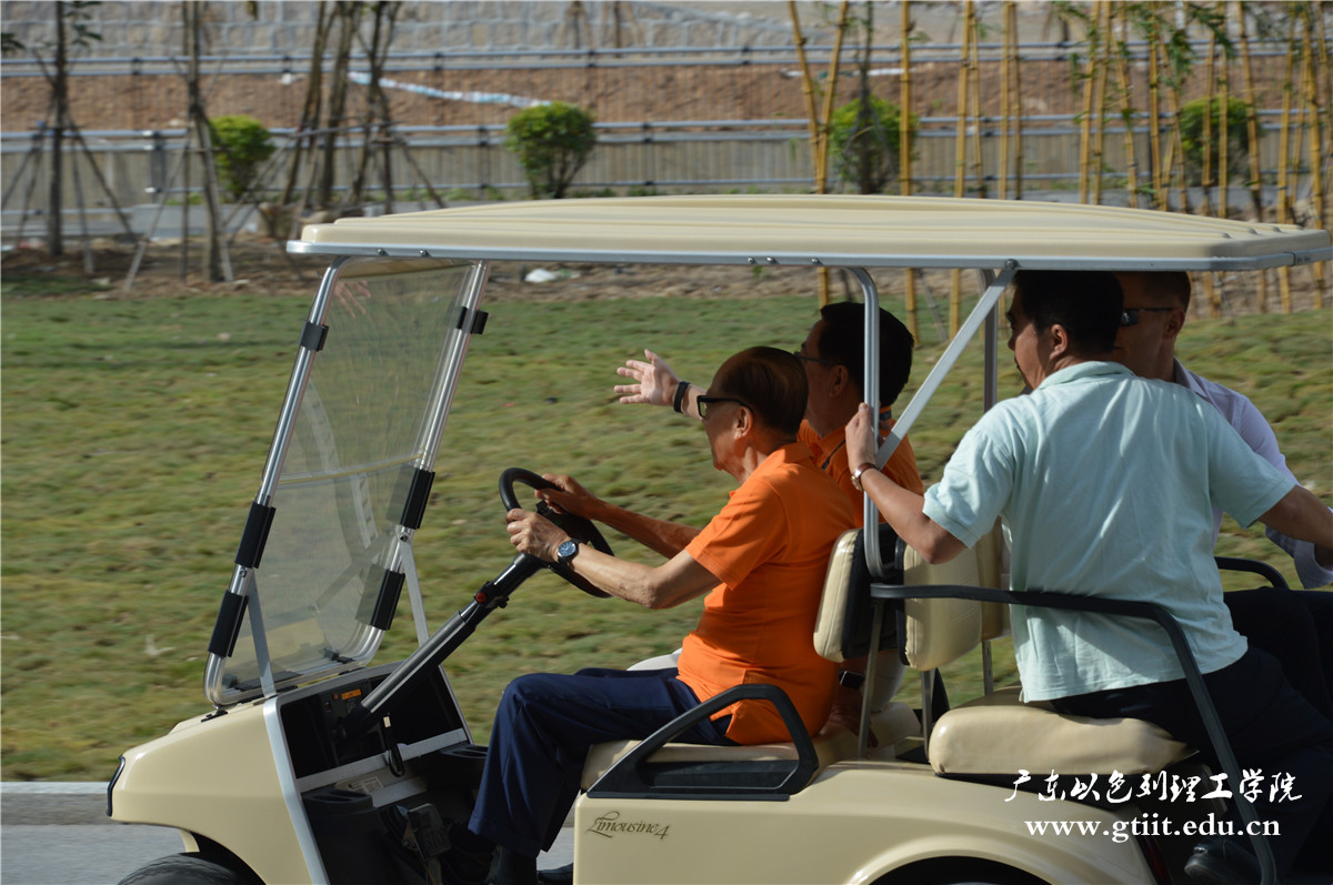 DSC_0715.jpg DSC_0715.jpg