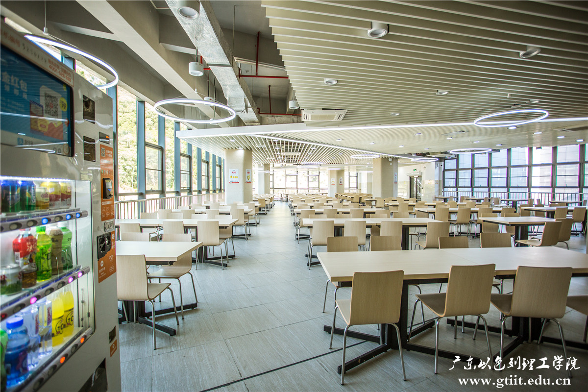 1X0A0327.jpg 1X0A0327.jpg