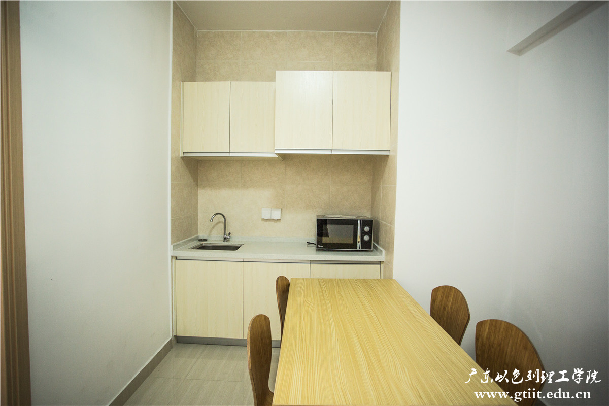 1X0A0053.jpg 1X0A0053.jpg