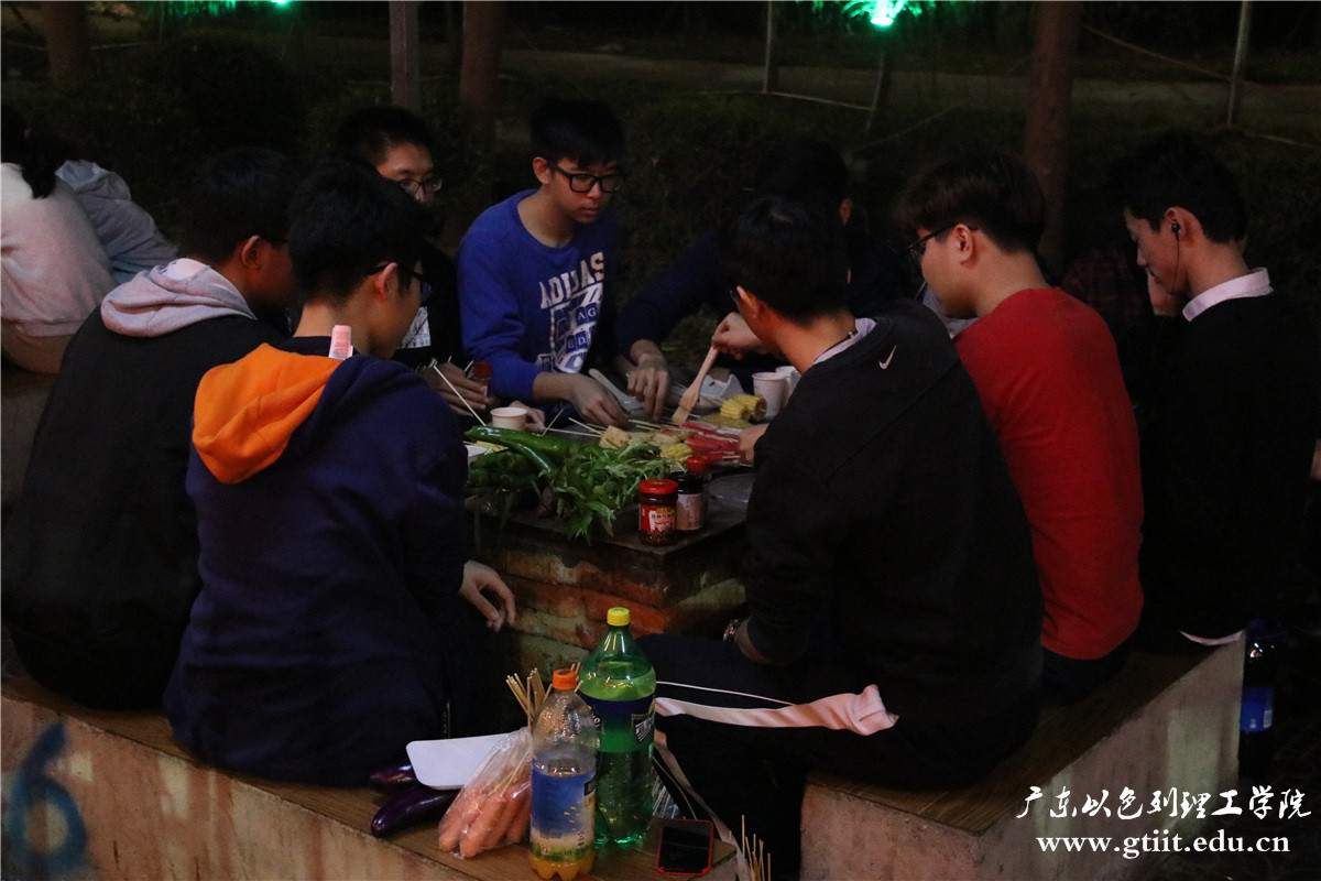 IMG_4576.jpg IMG_4576.jpg