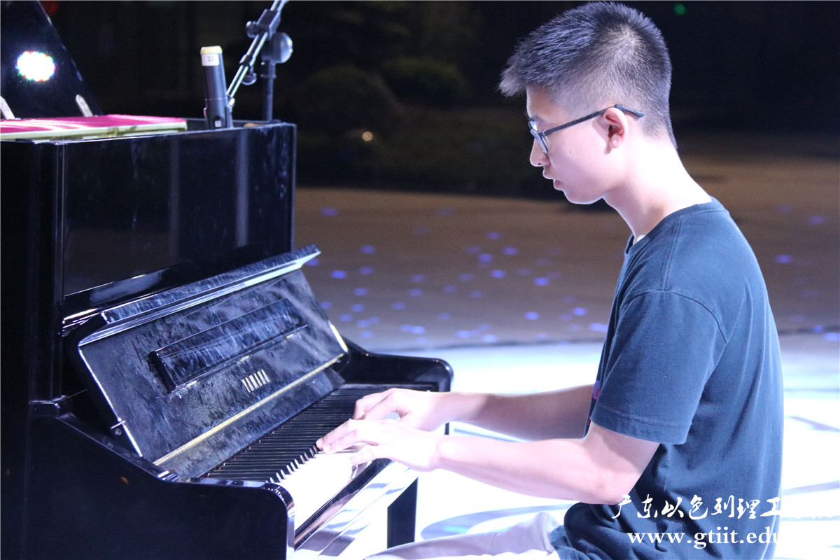 IMG_2943.jpg IMG_2943.jpg