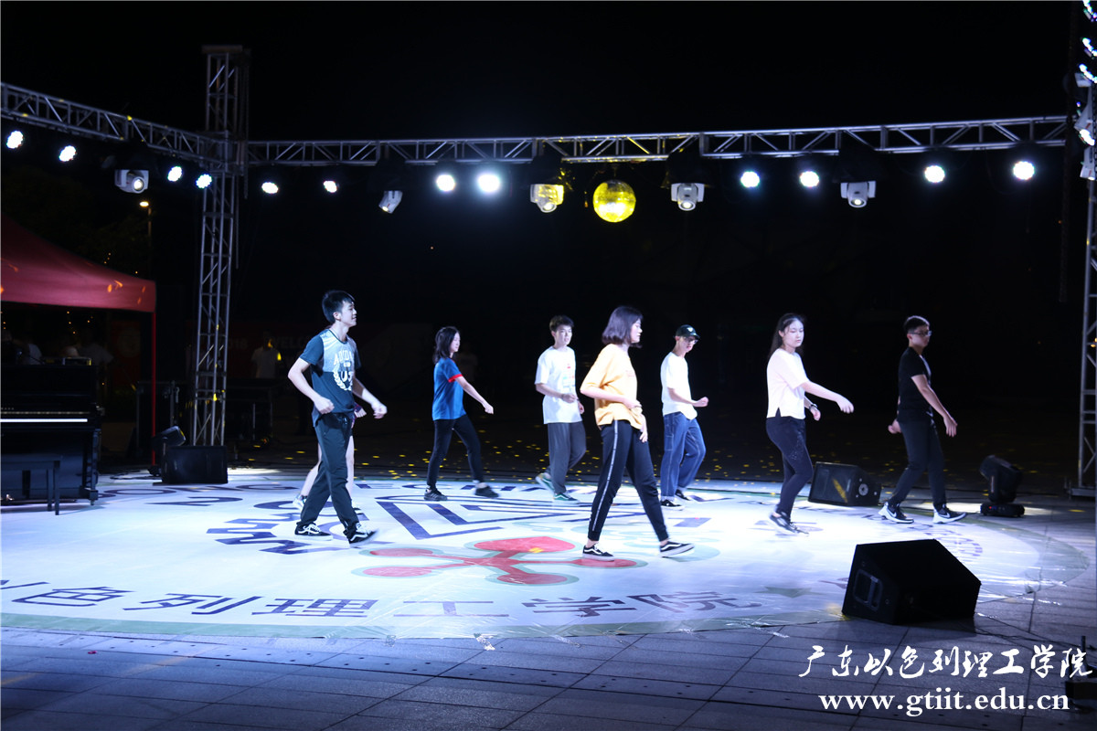 IMG_2933.jpg IMG_2933.jpg