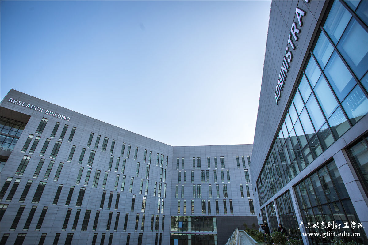 1X0A0005.jpg 1X0A0005.jpg