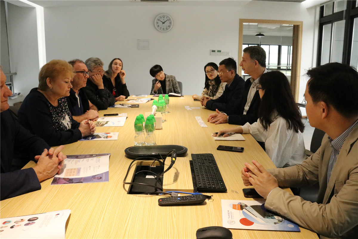 IMG_9886.jpg IMG_9886.jpg