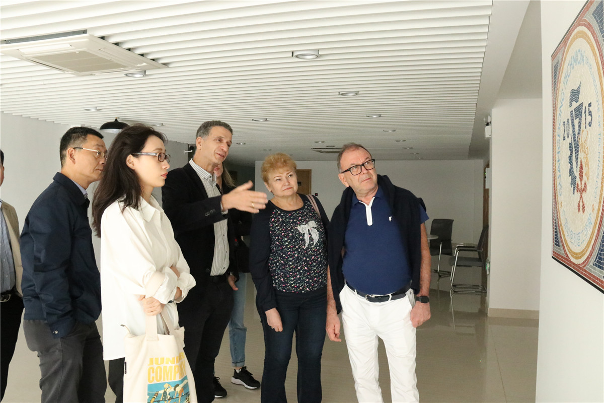 IMG_9876.jpg IMG_9876.jpg