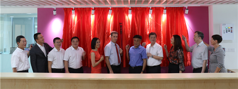 合照.jpg 合照.jpg