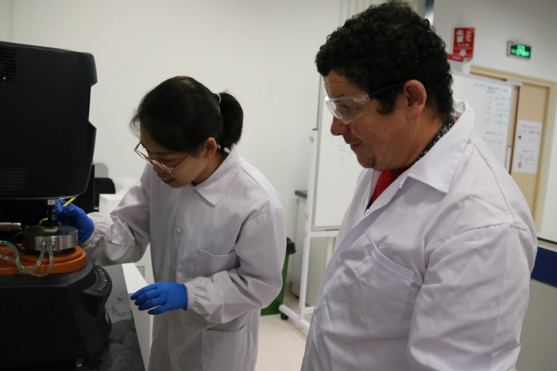 IMG_8889.jpg IMG_8889.jpg