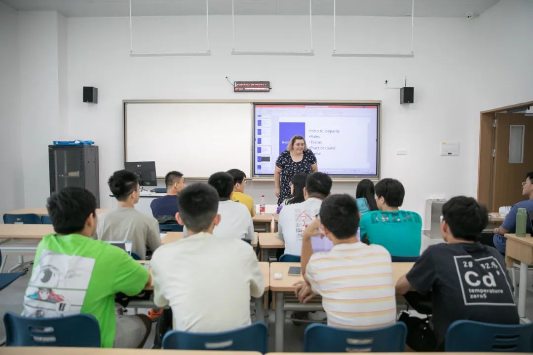 Alumni_CN_3.jpg Alumni_CN_3.jpg